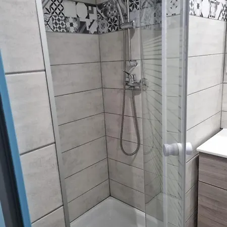 Apt With Pool Near Beach And Port 아파트 아그